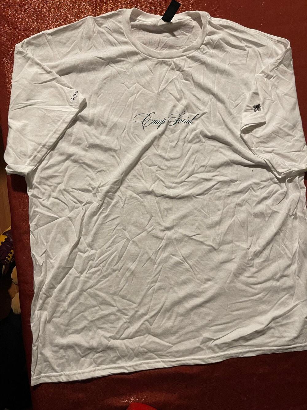 Gildan Shirt Mens 2XL Camp Social Script Chest QR Sleeve Eleven27 Logo White